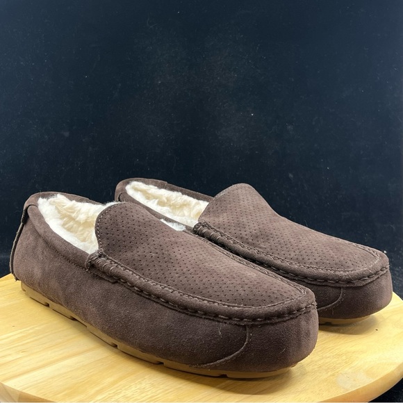 KOOLABURRA BY UGG MEN’S TIPTON EMBOSS 1119273 SIZES CHOCOLATE BROWN/ BRAND NEW - Picture 4 of 10